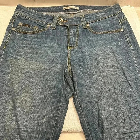 Lee Woman Midrise Lower on the waist jeans Size 10 - Picture 3 of 8